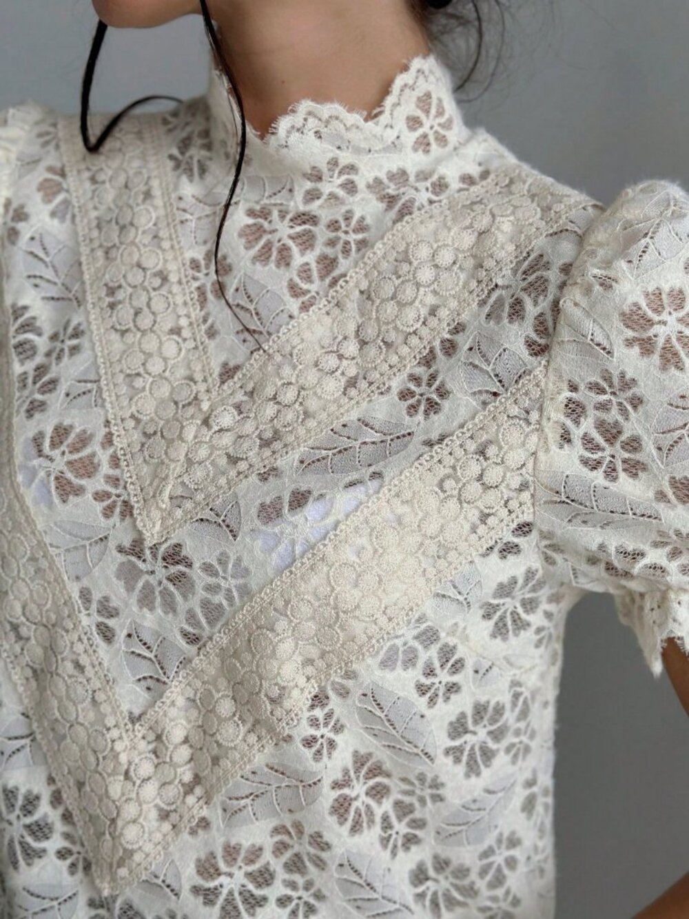 Elegant Women's Texture Semi Sheer Fabric puffed Bubble Sleeves Shirt top - Picture 6 of 6